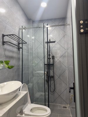 bình tân nhà tầng sổ hồng riêng
msc# - 20/01
giá : 5.65tỷ diện tích: 54m2 ( 4m x 13m )