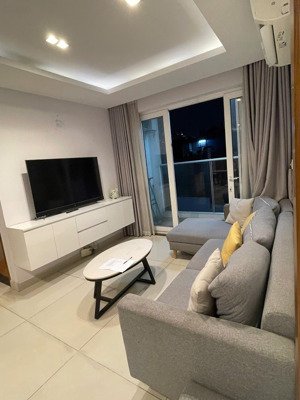 cho thuê căn hộ chung cư sky center phổ quang, 98m2, 3pn 2wc full nt giá 22tr lh 