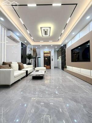 Bán nhà Xuân Đỉnh ( gần Khu ngoại giao đoàn ) – 31m2 – 6 tầng – có thang máy – Ngõ thoáng.