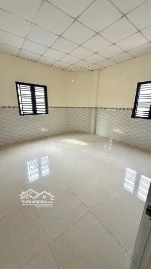 nhà diện tích ngang lớn 10m, 2 tầng ngay lạc long quân, quận 11 giá chỉ 9.4tỷ