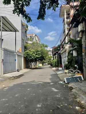 khu vực thủ đức, giá cực tốt trên đường số 19, nhà 1trệt - 3lầu. sẵn cho thuê 21tr/tháng