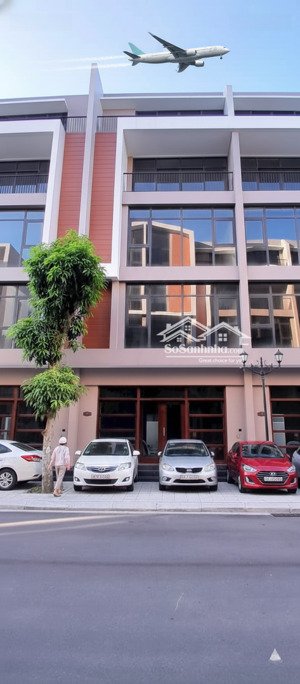 quà tết siêu khủng 11,4 tỷ nay bán 8,2 tỷ 54m sàn 199,6m2 thoáng 2 mặt lộc đầy nhà