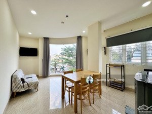 căn hộ dịch vụ 1pn riêng diện tích rộng 35m2 full nội thất ngay vòng xoay trung sơn. hình thật 100%