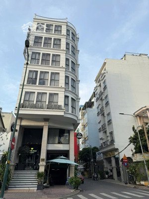 siêu hiếm, góc 2mt quốc hương, quận 2. 7mx20m nở hậu. xd: hầm 6t - hđt: 150triệu. giá 52tỷ