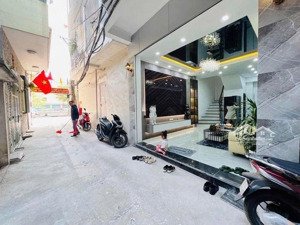 vừa ở vừa kinh doanh 33m2 gần cầu, gần aeon long biên