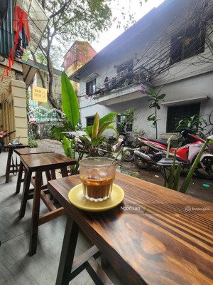 tập thể giảng võ - núi trúc- sổ to 40/80m2 tầng 1 kd cafe thông sàn đông kh - 2 mặt ngõ trước sau .