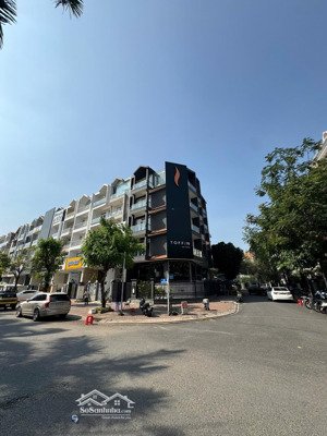 bán nhà mặt tiền đường d1 him lam ,quận 7 ;hđt;150triệu/th ; giá ;60 tỷ ; hầm 5 tầng ;tm