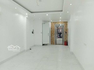 bán nhà nguyễn chí thanh, 6 tầng thang máy, phân lô, ô tô tránh, kinh doanh.