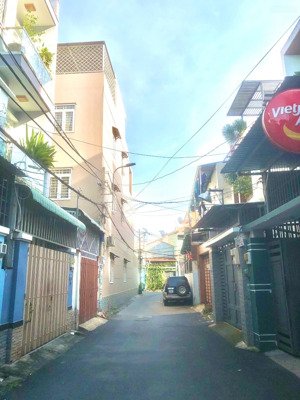 bán nhà hẻm xe hơi đình phong phú ngay chợ đêm cao đẳng công thương, dt sử dụng 180m2, nhỉnh 6 tỷ