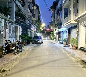 chủ gấp lắm rồi! bán nhanh nhà 4 tầng btct - hẻm xe hơi 6m có vỉa hè - nguyễn xí bình thạnh