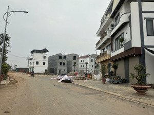 hàng hiếm tái định cư văn khê mê linh hà nội, mt 5m gần cầu hồng hà, full tiện ích xung quanh