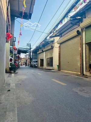 bán nhà cấp 4 thổ cư mt kinh doanh la tinh, đông la, hoài đức cũ. gần đường vành đai 4