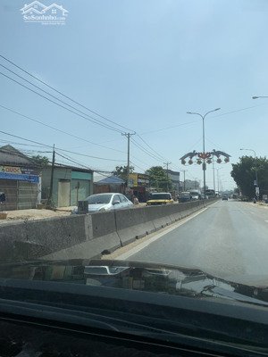 bán miếng đất 10m tại trung tâm trảng bàng, tây ninh, giá bán: 13 tỷ diện tích 326,5m2