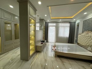 nhỉnh 8 tỷ - sau lưng gigamall - 4 tầng - ôtô ngủ trong nhà - rẻ nhất khu