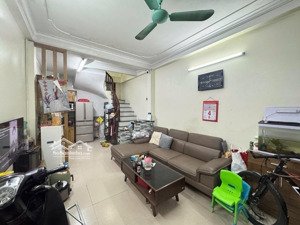 giá tốt! trịnh đình cửu 30m2, 4 tầng, 5.9 tỷ, hai thoáng, dân xây chắc chắn, lên tầng được