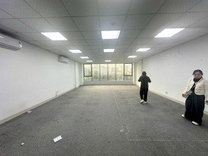 cho thuê văn phòng mặt phố lê đức thọ 110m giá 17 triệu/tháng