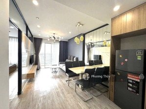 chủ đi định cư bán gấp, ch h2 hoàng diệu q. 4, giá 1 tỷ 680 dt66m2, 2pn2nvs, tầng trung -có sổ hồng