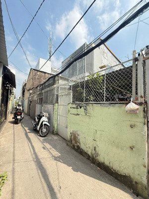 hẻm trần xuân soạn, p. tân hưng. cách mặt tiền chỉ 20m ).khoảng 88-89 triệu/m² mức giá cạnh tranh