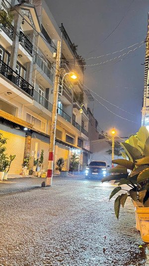 bán nhà mới hxt phạm văn chiêu p14 dt:5x10,5 3 lầu 4pn 5wc full nội thất, giá : 8 tỷ 650 tr tl