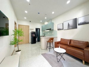 giảm1tr cho thuê phòng 1pn full nội thất mới 100%,có bancol,gần sân bay tân sơn nhất, quận tân bình