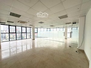 cho thuê văn phòng nguyễn hoàng 130m giá 20 triệu/tháng