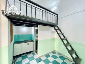 phòng có gác _ bancol thoáng _ gần sân bay tân sơn nhất