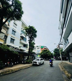 chỉ 8,4 tỷ - có nhà 4 tầng mặt tiền nội bộ - ngay chợ da sà giáp quận 6 - gần aeon mall tên lửa