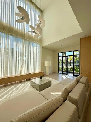 bán lk 80m2 tinh hoa vốn chỉ 13.8 tỷ cách 60m đến hồ 32ha, gần 2 tòa cc vinhomes global gate cổ loa