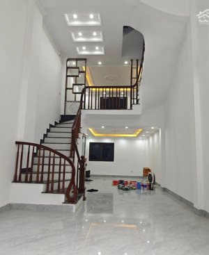 nhà mới phân lô, đường thông, ô tô đỗ cửa 55m2 x 5 tầng tại đông mỹ, thanh trì, giá 7,5 tỷ