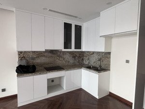 cần tiền cho con đi du học bán nhanh căn 2pn 2wc diamond crown giá nghe là chốt