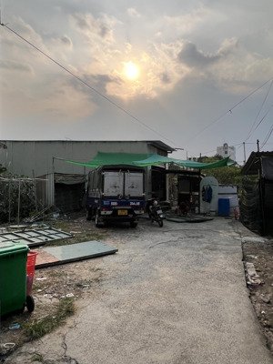 hxh vf3 tới cửa quay đầu nhà mới ở ngay -tân xuân 1 -hóc môn giáp q12 - 69m2 -ngang 5m -nhỉnh 4tỷ