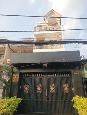 bán nhà mặt tiền, 5mx30m, quận 7 giá 18,5 tỷ