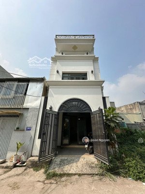 nhà shr 4tầng kiên cố, đường 7m cách m tiền 25m 1 trục, chủ xây ở tâm huyết, gần thcs tô ngọc vân