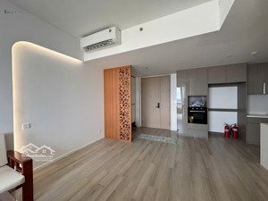 bán căn góc 3pn view pháo hoa sông ban công đông nam mát nhà tặng kèm nội thất gỗ cao cấp, masteri