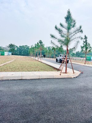 bán 100m2 trại hồ gần lục quân, hồ đồng mô, ql21, gần khu công nghệ cao. khu đất đẹp thoáng, hiếm.