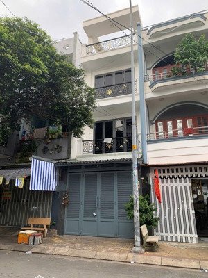 nhà cho thuê mt trần thủ độ.dt:4 x 20 trệt 2lầu 4pn 5wc.nhà mới keng