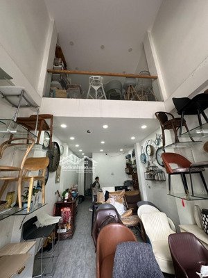 199 mặt tiền ngô gia tự nhà 7 tầng thang máy ở sang kết hợp kinh doanh