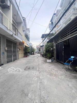 nhà đẹp nhà bè - 3 tầng - 66m2 - 4pn - hẻm 6m - xe hơi ngủ trong nhà - shr hoàn công - chỉ 6.3 tỷ