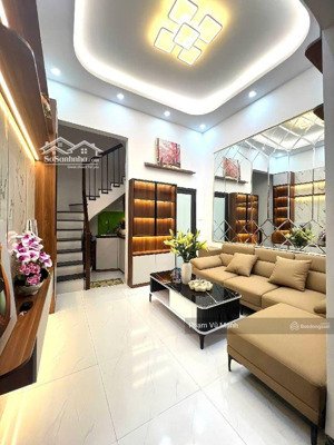 bán nhà phố đại la-25m2 x 4tầng=6tỷ380-ngõ ba gác rộng-chỉ 20m ra phố-full nội thất cao cấp-ở sướng