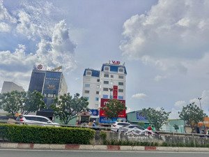 vip - vị trí độc tôn - 2 mặt tiền phạm văn đồng & kha vạn cân, giga mall - dt 732m2 - giá 106 tỷ tl