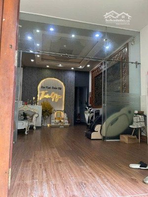 ##mặt tiền kinh doanh spa- nhà 4 tầng -5,3x15--5pn (có phòng ngủ trệt)- đường nhựa xe tải tránh