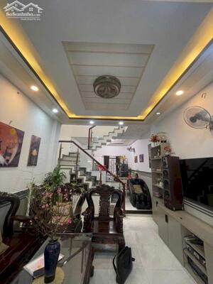 TT Q10, nhà đẹp ở ngay, 5 Tầng, gần hẻm XH Tô Hiến Thành, 36m2, cho thuê 240tr/năm, 8.3 Tỷ