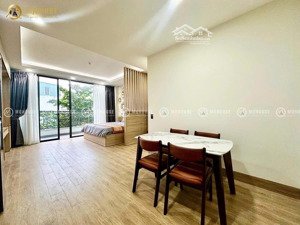 cho thuê căn hộ mini 40m2 có ban công lớn, thang máy tại phú nhuận, gần quận 3, quận 10, sân bay