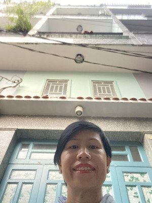 nhà 5 tầng kiên cố .chỉ 2 tỷ4. dt: 3x7 (21m). liên khu 10-11. bình tân.