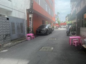 chỉ 18 tỷ tl khu sang cộng hòa- hẻm đẹp-kc:5 tầng .p4.quận tân bình( 4 x 26 m )-cách mặt tiền 8 m.