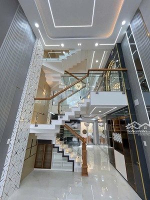 nhà đẹp khu tên lửa 4 x16m 5 tầng hẻm xe hơi hoàn công đủ nhỉnh 7 tỷ