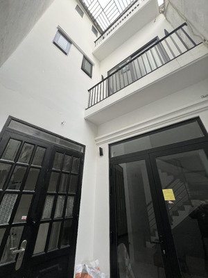 6,3tỷ= nhà 4tầng btct nguyễn thái sơn- sát sân bay tsn, công viên gia định, đại học gò vấp,