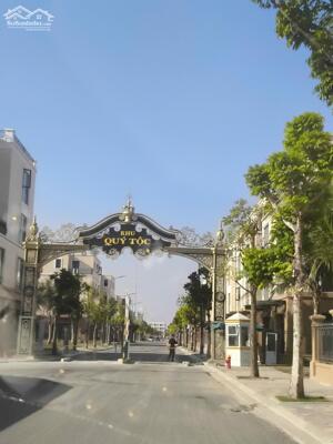 Bán căn song lập 4 tầng DT 190 M ngang 9 M Quý Tộc 6 Vin Vũ Yên