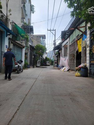 bán gấp nhà 2 tầng, hxh đ số 9, bhh, bình tân