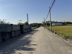 bán đất vụ bản - kim anh(minh trí cũ) dt 220m2 - hiếm trong khu vực giá chỉ 10 triệu/m2